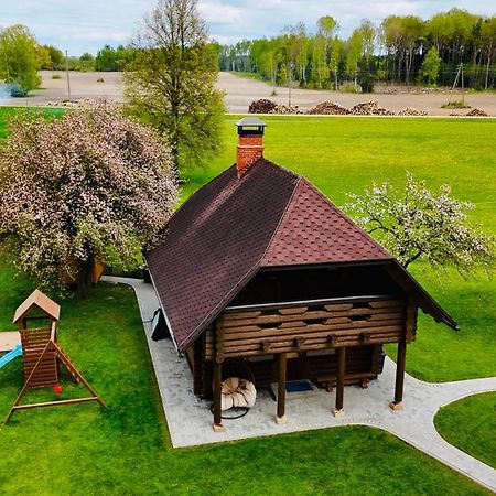 Brivdienu Maja Odumini Leimani Exterior foto