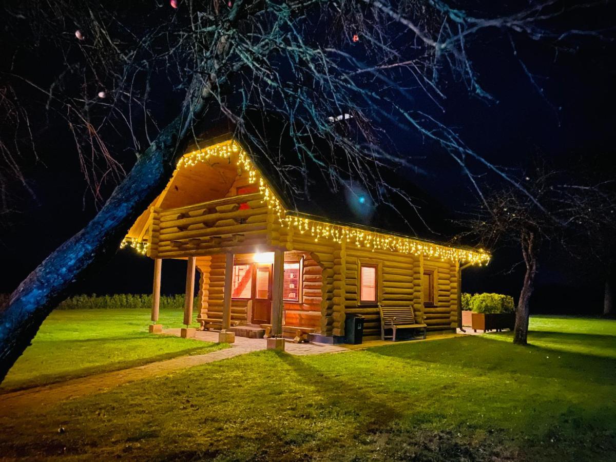 Brivdienu Maja Odumini Leimani Exterior foto